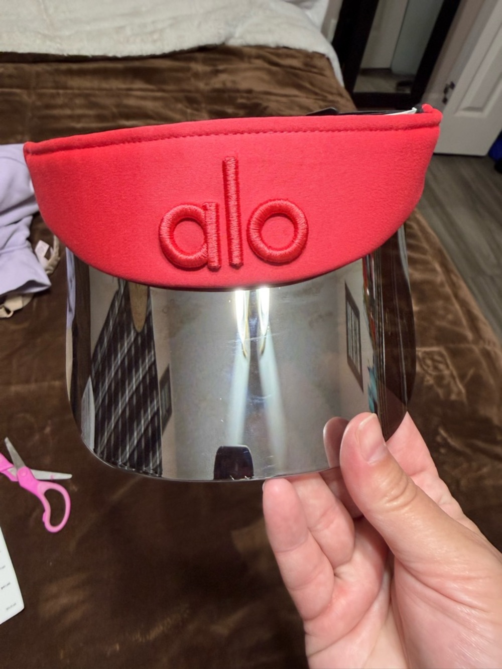 ALO Yoga Red and Black Visor with Embossed Logo - Picture 6 of 9